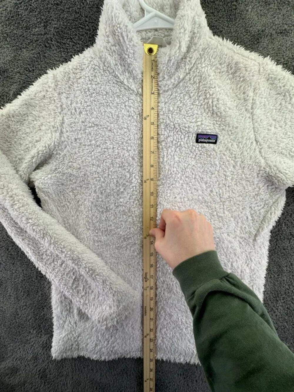 Patagonia Girls Jacket Fuzzy Fleece White 2XL 16-18 W/ Pocket Pullover Youth